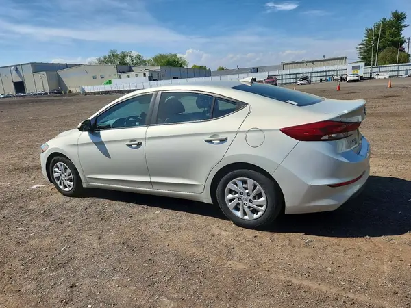 KMHD74LF5HU369876 2017 HYUNDAI ELANTRA - Image 2