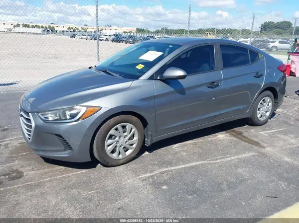 KMHD74LF5HU407400 2017 HYUNDAI ELANTRA - Image 2