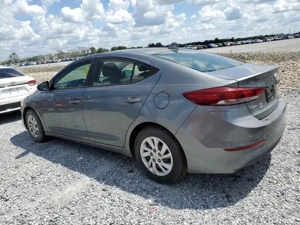 KMHD74LF5HU422771 2017 HYUNDAI ELANTRA - Image 2