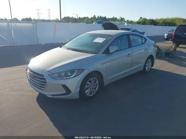KMHD74LF5HU428487 2017 HYUNDAI ELANTRA - Image 2