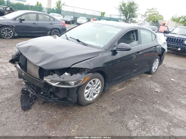 KMHD74LF5HU433060 2017 HYUNDAI ELANTRA - Image 2