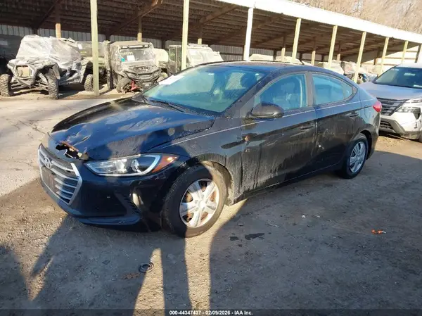 KMHD74LF5JU455579 2018 HYUNDAI ELANTRA - Image 2