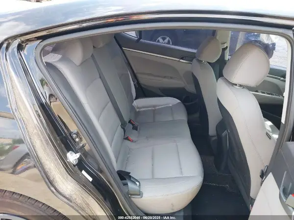KMHD74LF5JU491045 2018 HYUNDAI ELANTRA - Image 8
