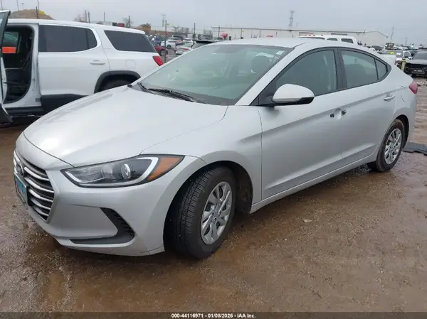 KMHD74LF5JU574152 2018 HYUNDAI ELANTRA - Image 2