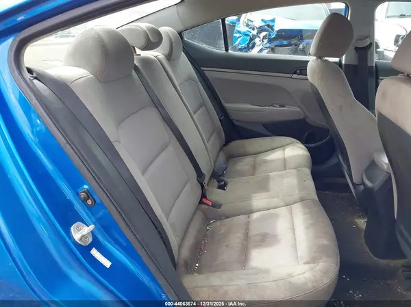 KMHD74LF5JU607571 2018 HYUNDAI ELANTRA - Image 8