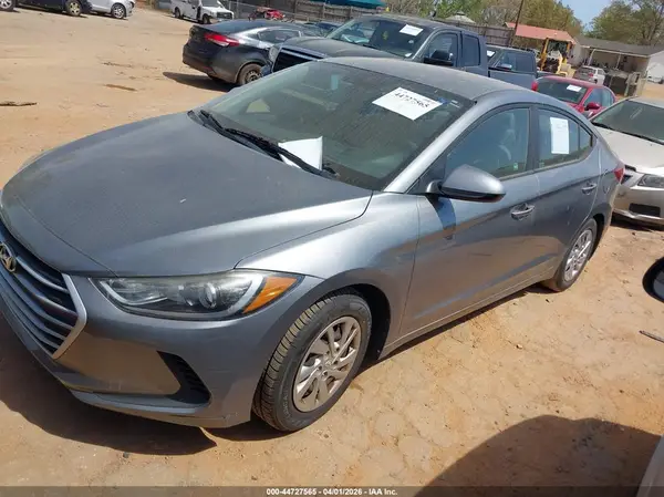 KMHD74LF5JU648430 2018 HYUNDAI ELANTRA - Image 2
