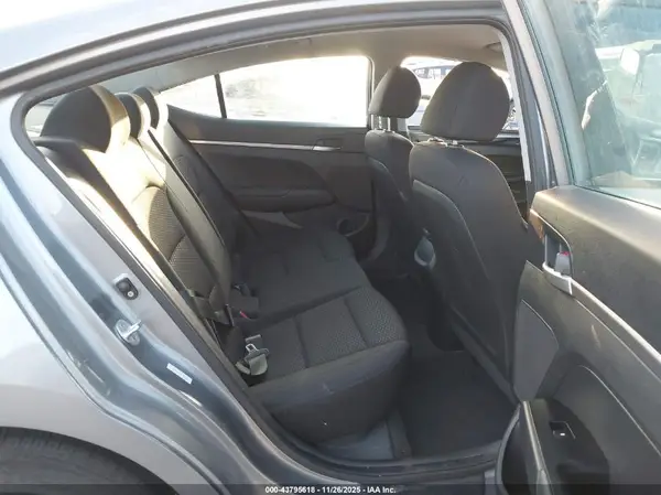 KMHD74LF5KU758136 2019 HYUNDAI ELANTRA - Image 8