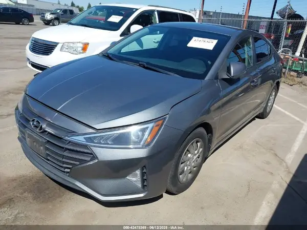 KMHD74LF5KU781318 2019 HYUNDAI ELANTRA - Image 2