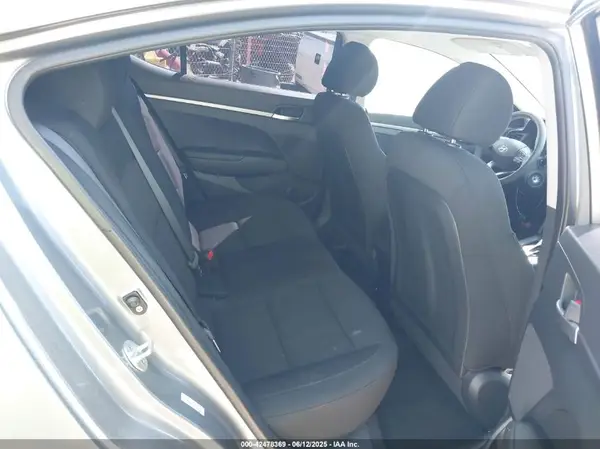KMHD74LF5KU781318 2019 HYUNDAI ELANTRA - Image 8