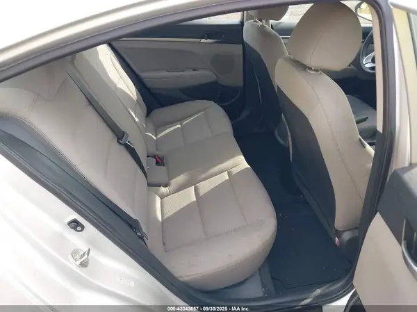 KMHD74LF5KU850413 2019 HYUNDAI ELANTRA - Image 8