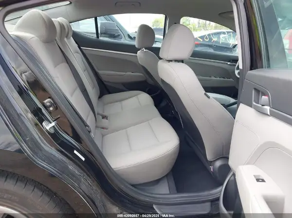 KMHD74LF5LU971931 2020 HYUNDAI ELANTRA - Image 8