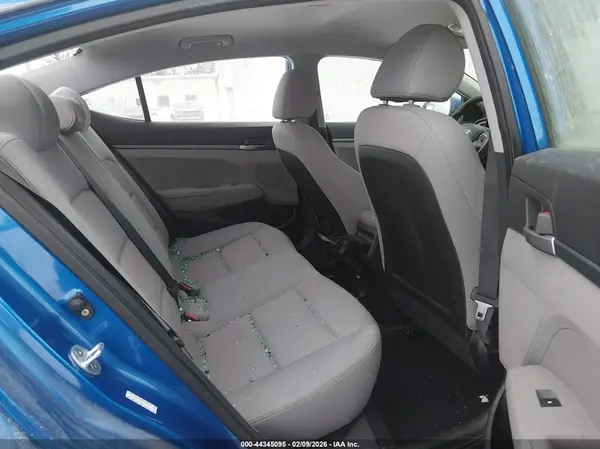 KMHD74LF6HU074849 2017 HYUNDAI ELANTRA - Image 8