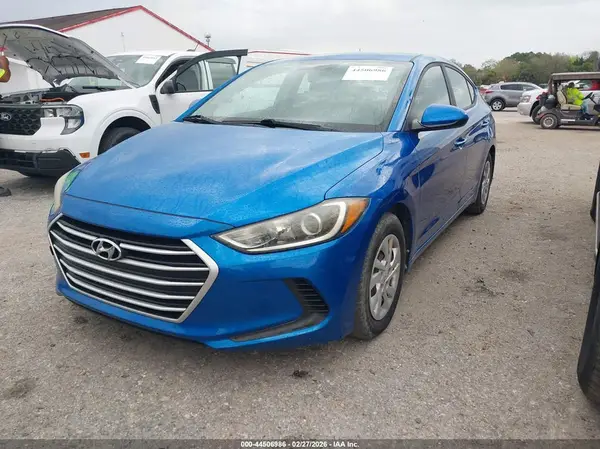 KMHD74LF6HU077413 2017 HYUNDAI ELANTRA - Image 2