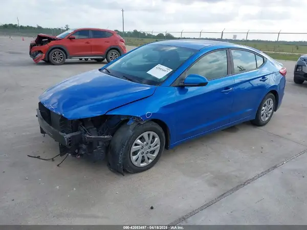 KMHD74LF6HU078447 2017 HYUNDAI ELANTRA - Image 2