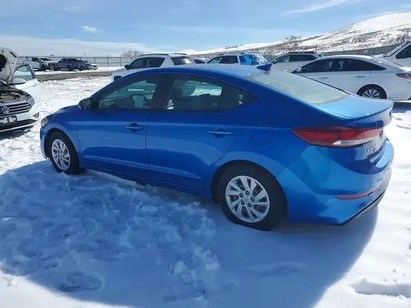 KMHD74LF6HU094969 2017 HYUNDAI ELANTRA - Image 2