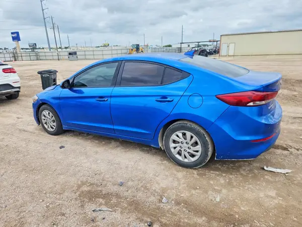 KMHD74LF6HU112399 2017 HYUNDAI ELANTRA - Image 2