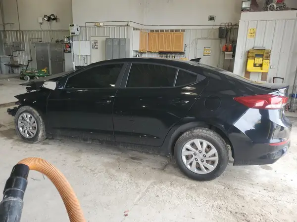 KMHD74LF6HU115593 2017 HYUNDAI ELANTRA - Image 2