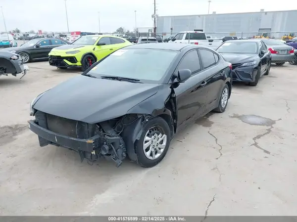 KMHD74LF6HU340225 2017 HYUNDAI ELANTRA - Image 2