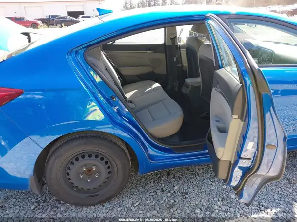 KMHD74LF6HU363066 2017 HYUNDAI ELANTRA - Image 8