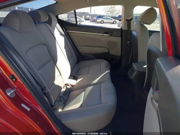KMHD74LF6HU371684 2017 HYUNDAI ELANTRA - Image 8