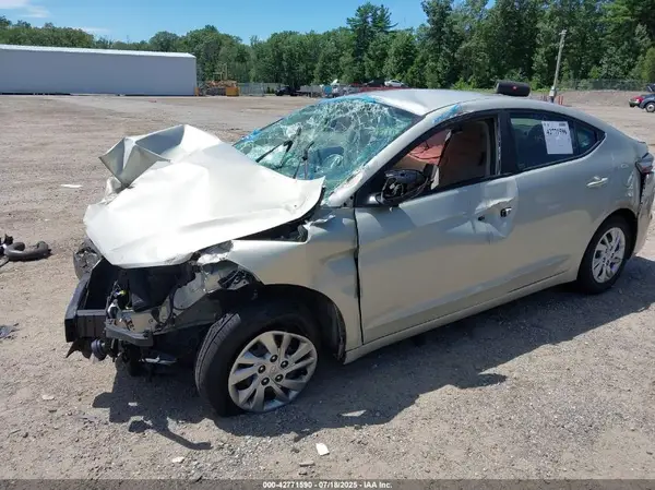 KMHD74LF6HU390283 2017 HYUNDAI ELANTRA - Image 2