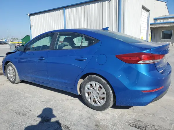 KMHD74LF6HU395323 2017 HYUNDAI ELANTRA - Image 2