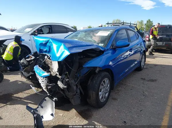 KMHD74LF6HU398271 2017 HYUNDAI ELANTRA - Image 2
