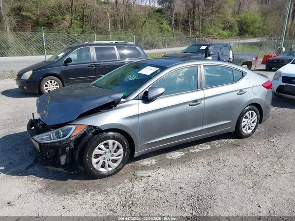 KMHD74LF6HU407387 2017 HYUNDAI ELANTRA - Image 2