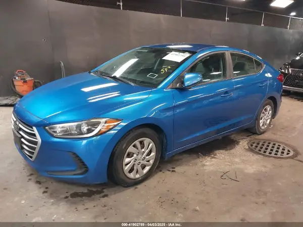 KMHD74LF6HU410760 2017 HYUNDAI ELANTRA - Image 2