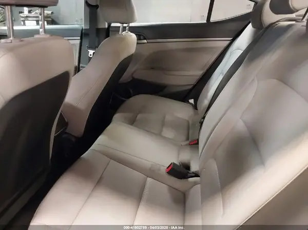 KMHD74LF6HU410760 2017 HYUNDAI ELANTRA - Image 8