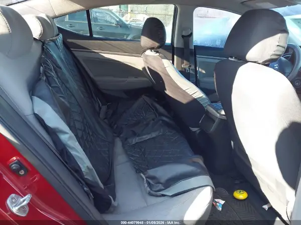 KMHD74LF6HU417739 2017 HYUNDAI ELANTRA - Image 8