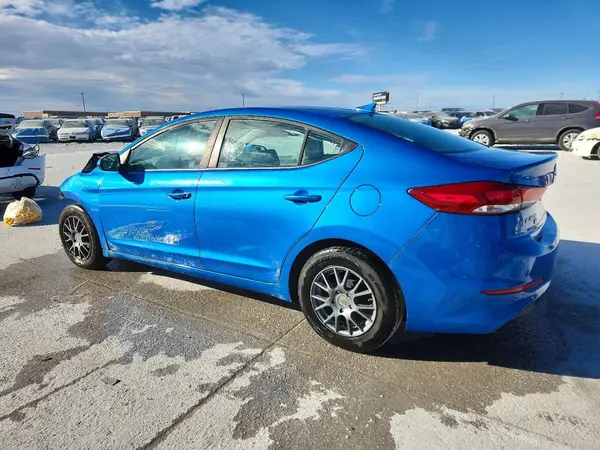 KMHD74LF6HU422066 2017 HYUNDAI ELANTRA - Image 2