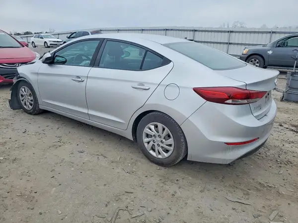 KMHD74LF6JU449340 2018 HYUNDAI ELANTRA - Image 2