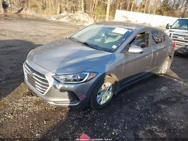 KMHD74LF6JU575004 2018 HYUNDAI ELANTRA - Image 2