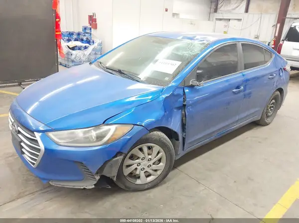 KMHD74LF6JU606591 2018 HYUNDAI ELANTRA - Image 2