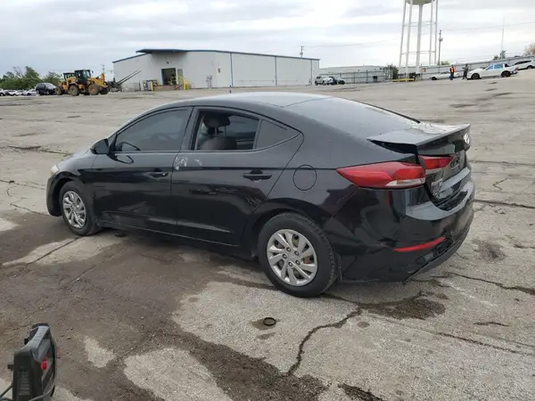KMHD74LF6JU619843 2018 HYUNDAI ELANTRA - Image 2