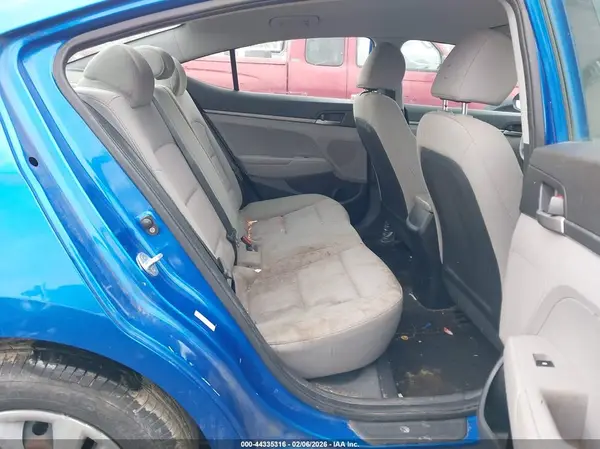 KMHD74LF6JU660246 2018 HYUNDAI ELANTRA - Image 8