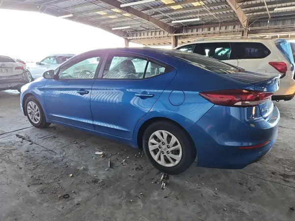 KMHD74LF6JU677872 2018 HYUNDAI ELANTRA - Image 2