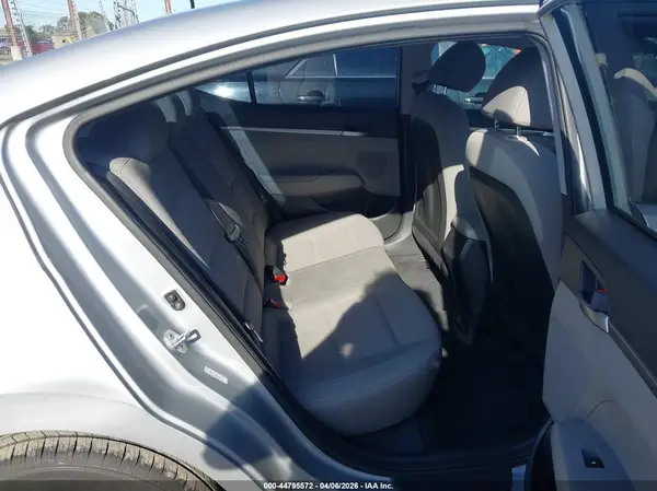 KMHD74LF6LU077971 2020 HYUNDAI ELANTRA - Image 8