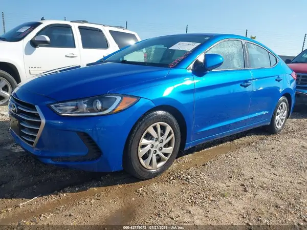 KMHD74LF7HU073970 2017 HYUNDAI ELANTRA - Image 2