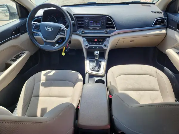 KMHD74LF7HU074410 2017 HYUNDAI ELANTRA - Image 8