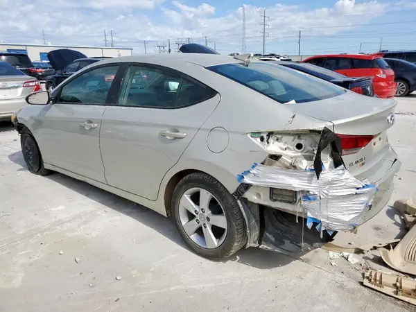 KMHD74LF7HU076920 2017 HYUNDAI ELANTRA - Image 2
