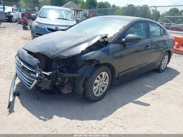 KMHD74LF7HU077663 2017 HYUNDAI ELANTRA - Image 2