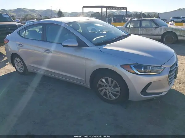 KMHD74LF7HU084029 2017 HYUNDAI ELANTRA - Image 1
