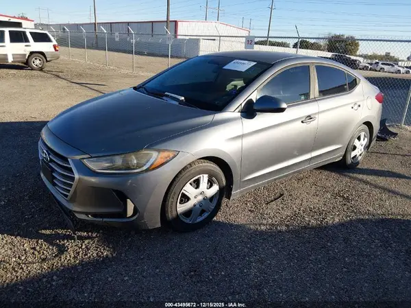 KMHD74LF7HU100942 2017 HYUNDAI ELANTRA - Image 2
