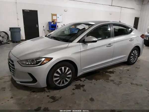 KMHD74LF7HU114632 2017 HYUNDAI ELANTRA - Image 2