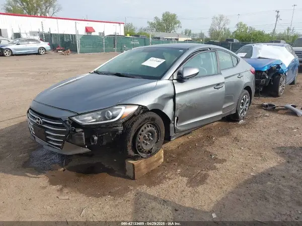KMHD74LF7HU118096 2017 HYUNDAI ELANTRA - Image 2