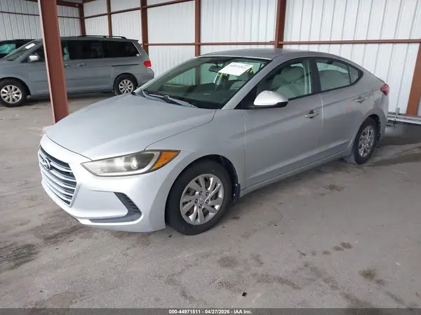 KMHD74LF7HU153706 2017 HYUNDAI ELANTRA - Image 2