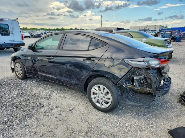 KMHD74LF7HU185992 2017 HYUNDAI ELANTRA - Image 2