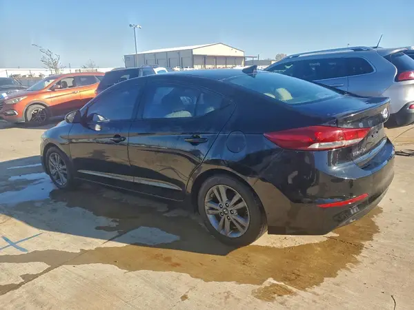 KMHD74LF7HU371029 2017 HYUNDAI ELANTRA - Image 2
